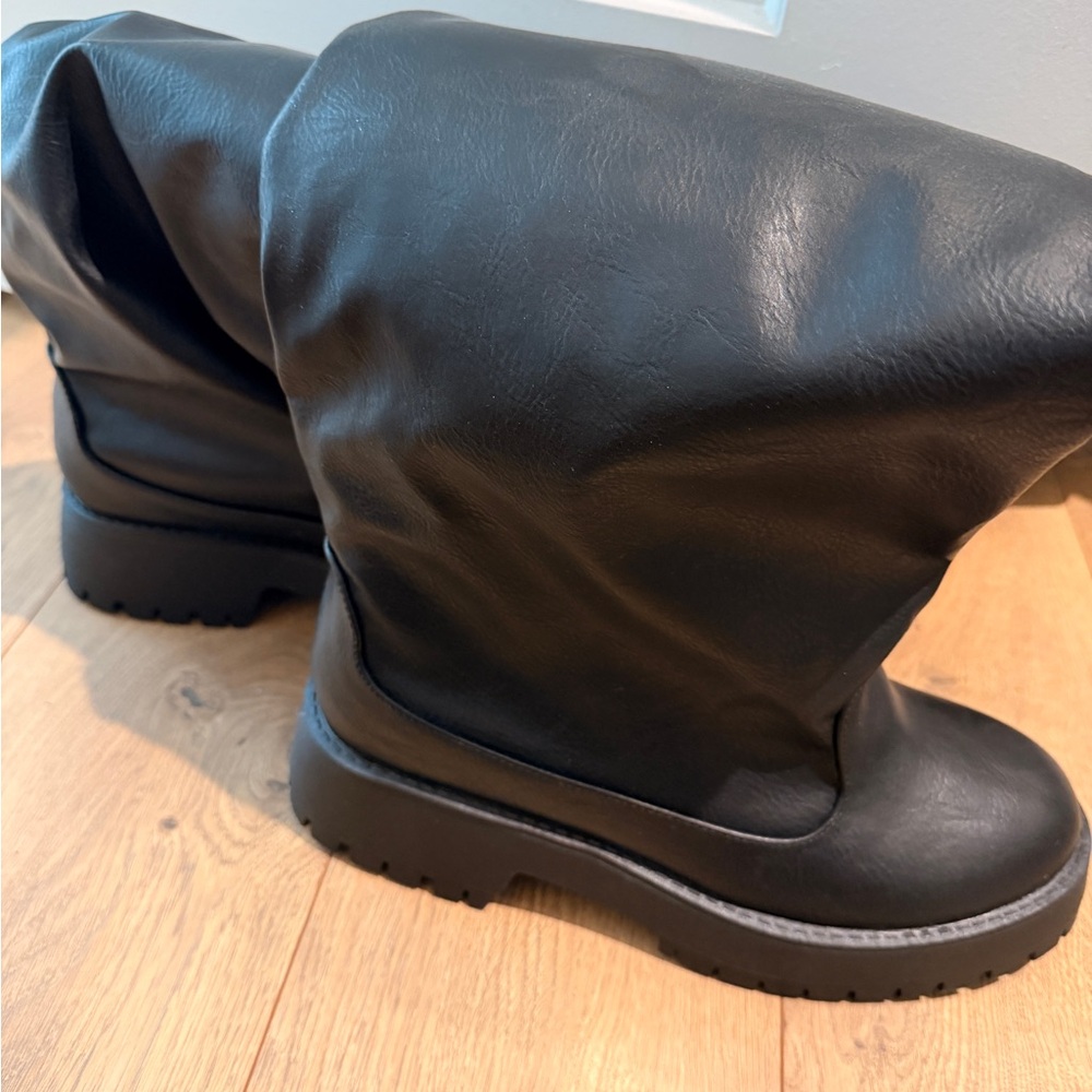 AKIRA Black Combat & Moto Boots